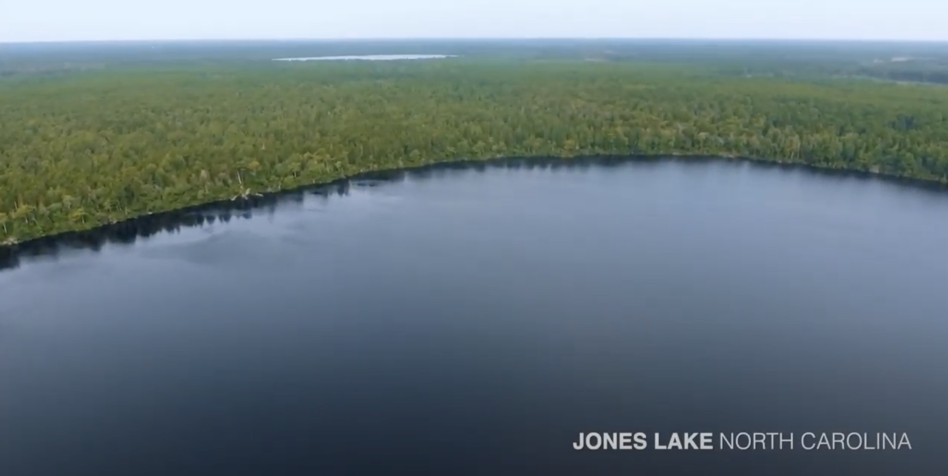 Afficher la vidéo Lake Observations by Citizen Scientists & Satellites (LOCSS)